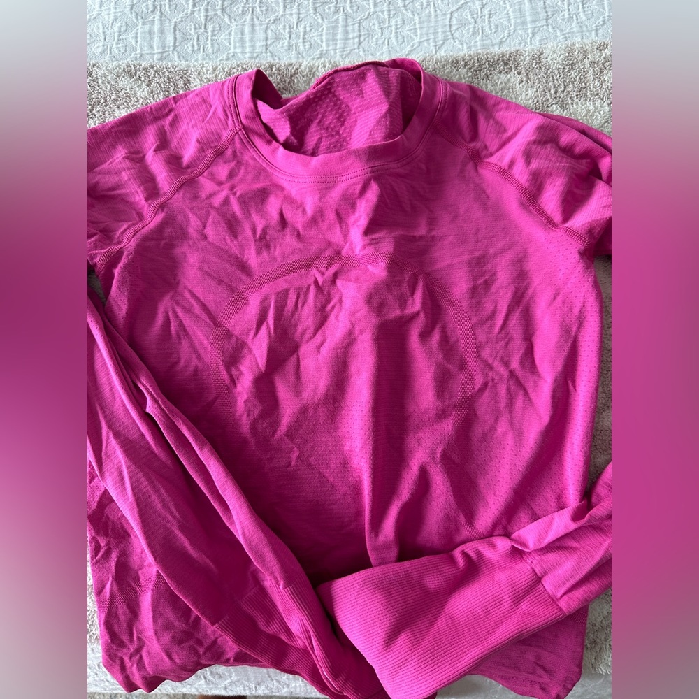 lululemon athletica Long Sleeve Tee in Bright Pink